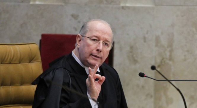 Celso de Mello envia à PGR pedidos de depoimento e apreensão do celular de Bolsonaro