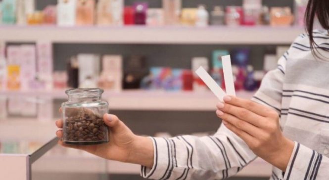 Médico ensina método simples para voltar a sentir cheiros após Covid