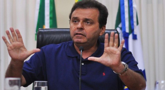 Terremoto estilhaça ‘lâmpadas’ sobre prefeito de Caicó e joga campanha de Carlos Eduardo na incerteza