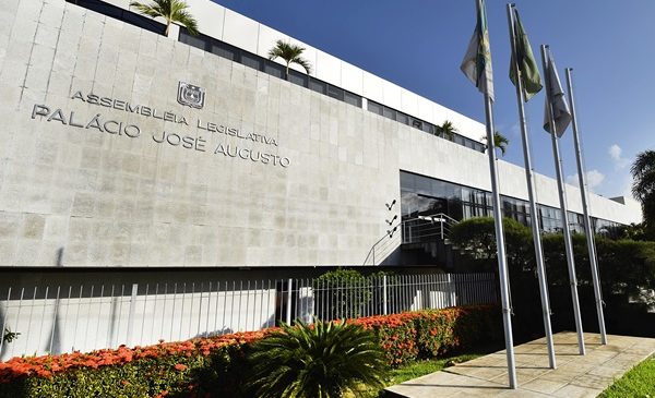 Comissão de Constituição e Justiça distribui seis matérias para os relatores na AL-RN