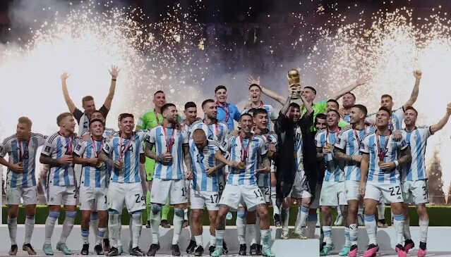 Messi é eleito o melhor jogador da Copa no Qatar.