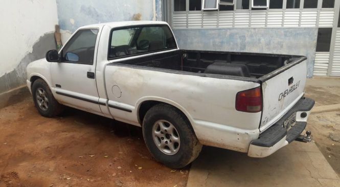 Dono de sucata é preso em Pau dos Ferros com carro roubado