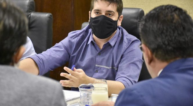 Ezequiel encaminha manutenção de leitos de UTI no Hospital Regional de Apodi (RN)