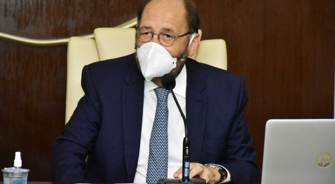 Gustavo Carvalho preside Comissão de Finanças e aprova projeto de conscientização sobre uso do gás de cozinha