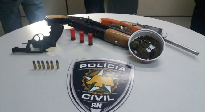 Polícia prende cinco homens e apreende três armas em Macaíba, RN