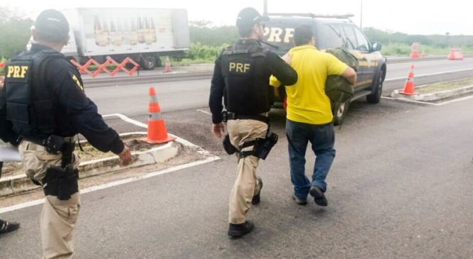 Caminhoneiro é preso após enviar áudio e fotos alertando sobre blitz no RN
