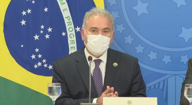 Não vacinados farão quarentena para entrar no Brasil, diz Queiroga