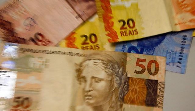 Arrecadação federal bate recorde em maio e é a maior em 27 anos