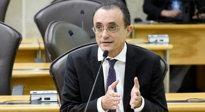 Deputado estadual Souza é investigado na operação ‘Fura-Fila’ no SUS e vereador é preso