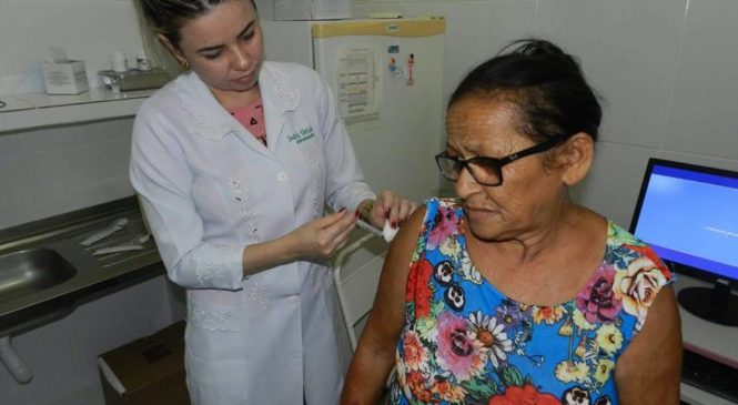 João Dias inicia com sucesso campanha de vacinação contra influenza