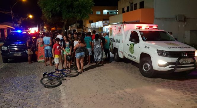 Homem e menino de 3 anos de idade são mortos a tiros na Grande Natal